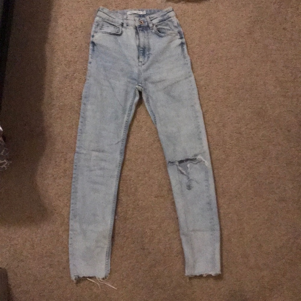 High waisted jeans
